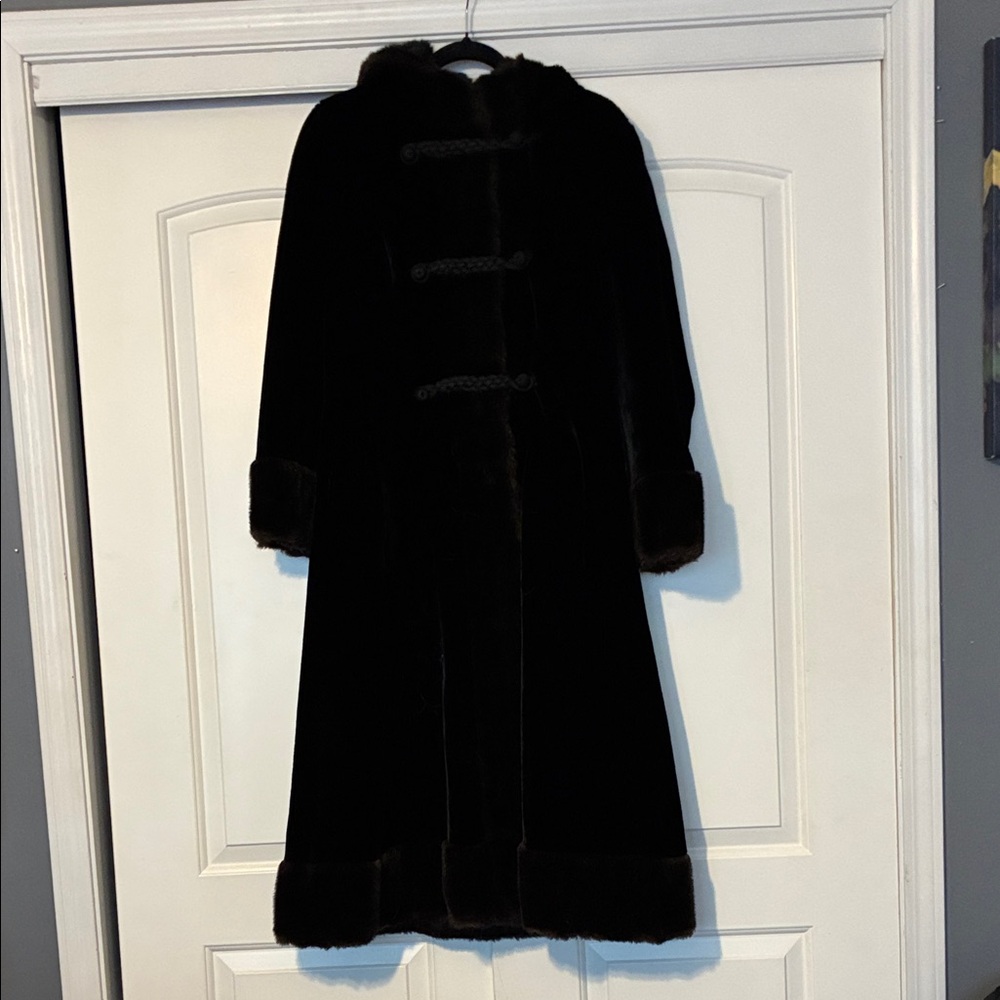 Vintage Mob Wife Borgazia Saks Fifth Avenue Elegant Black full length coat